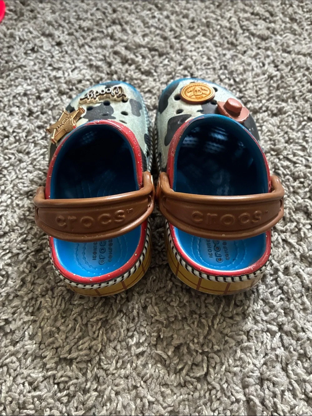 CROCS Toy Story Woody size 7C